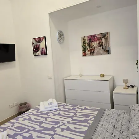 Giglio Rosso House 3* Catania